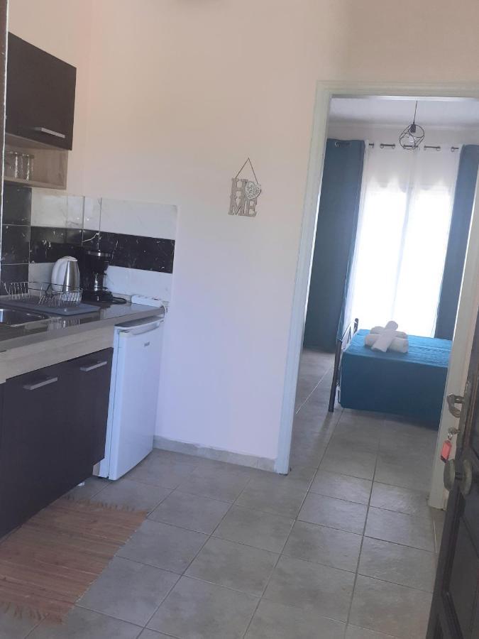 Issos Apartments 아기오스 게오르기오스 외부 사진