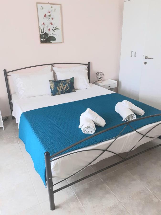 Issos Apartments 아기오스 게오르기오스 외부 사진