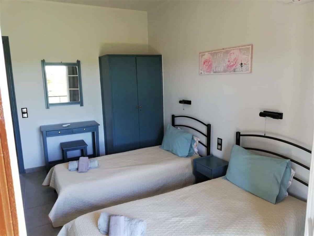 Issos Apartments 아기오스 게오르기오스 외부 사진